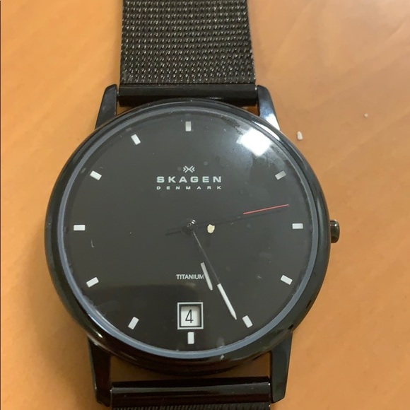 Watch - Picture 2 of 2